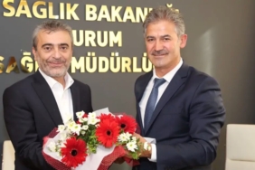erzurum-il-saglik-mudurlugunde-bayrak-degisimi-sWiWOylO.jpg