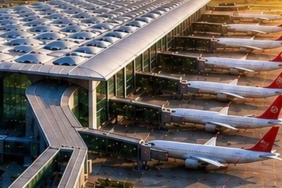 istanbul-havalimaninda-tarihi-rekor-qawk37bj.jpg