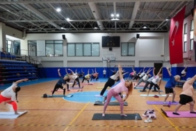 istanbul-maltepede-kadinlar-icin-yoga-dersleri-dI15LPvl.jpg