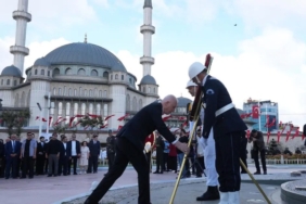 istanbulda-30-agustos-zafer-bayrami-taksimde-basladi-53ceN7af.jpg