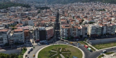izmir-balcovanin-caddeleri-cicek-gibi-oldu-FazlDMpY.jpg
