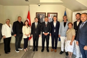 izmir-ile-kosova-arasindaki-iletisim-gucleniyor-ClwFLhnO.jpg