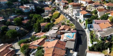 izmir-narliderede-asfalt-seferberligi-suruyor-AtMX3QNQ.jpg