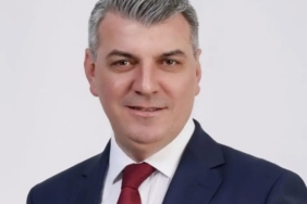 izmit-belediyesinde-iki-yeni-baskan-yardimcisi-goreve-basladi-LYlrkZQn.jpg