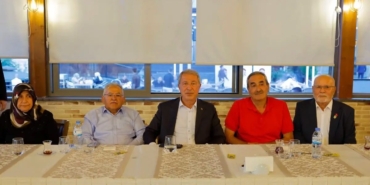 kayseri-protokoluo-sehit-aileleriye-bulustu-z1GRWe6b.jpg
