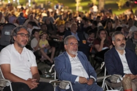 kayseri-talasta-acik-hava-sinemasinda-sira-erenin-elZvCwJb.jpg