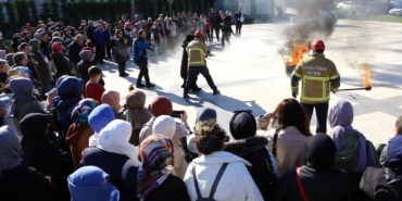 kocaeli-buyuksehirin-sidemi-129-bin-kisiyi-afetlere-hazirladi-qFlOiS2c.jpg