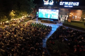 kocaelide-gece-sinemasi-buyuk-ilgi-goruyor-Wg8stIOR.jpg