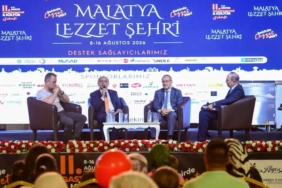 malatya-gastronomi-festivali-yuzbinlerce-ziyaretciyi-agirladi-x32SkAIt.jpg