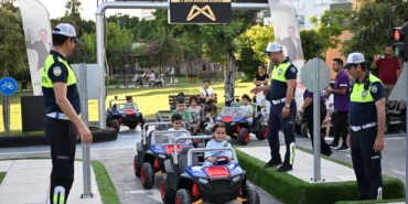 mersinde-cocuklar-trafik-kurallarini-ogreniyor-KmAM49ln.jpg