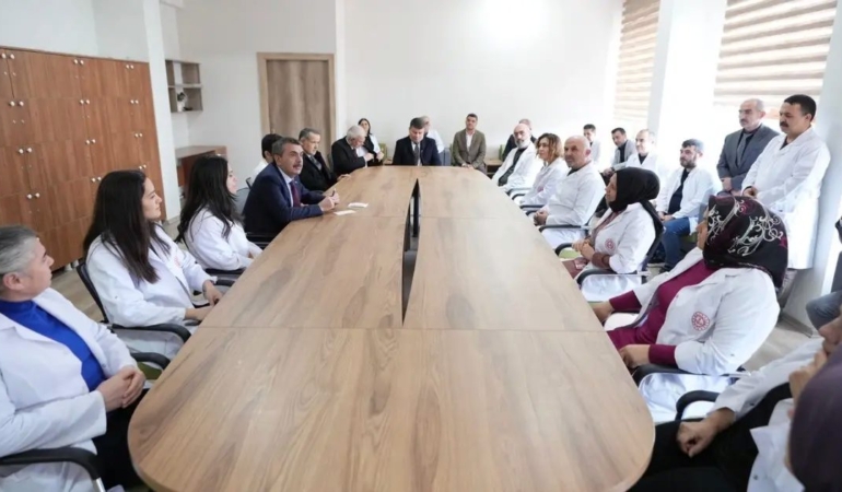 ogretmenlerin-eylul-ayi-mesleki-calisma-programi-belli-oldu-B7TwE4ER.jpg