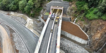 rize-aydere-ulasim-20-dakika-kisalacak-blTRREgl.jpg