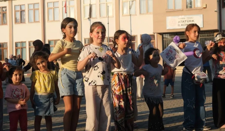 sakarya-taraklida-cocuklarla-gezgin-bulusma-GJmAEtKh.jpg