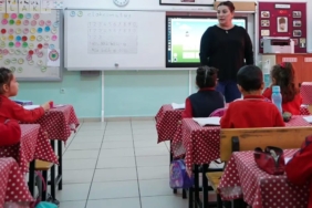 sozlesmeli-ogretmen-eslere-il-degisikligi-mujdesi-basvurular-12-agustosta-basliyor-hVfJMsPK.jpg