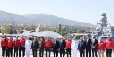 teknofest-mavi-vatan-basladi-bayraktar-mavi-vatanin-tek-bir-damlasindan-vazgecmeyiz-4FA8mUBc.jpg