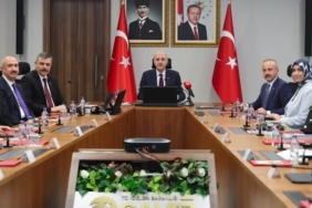 terorsuz-turkiye-icin-yurutulecek-calismalar-ele-alindi-bakan-ciftci-teror-orgutu-tasfiye-edilecek-ZjhzC9Ct.jpg