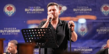 trabzonfa-ganita-aksamlarinda-muzik-soleni-devam-ediyor-HIW2yurG.jpg