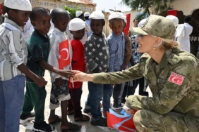 tskdan-somalideki-yetim-cocuklara-gida-ve-giyecek-destegi-ixJl957J.jpg
