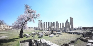 uzuncaburc-arkeokoy-projesiyle-yeniden-hayat-buluyor-6uzZipPz.jpg