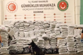 zehir-tacirlerine-bir-darbe-daha-kapikulede-810-kilogram-esrar-ele-gecirildi-WYXQL2mi.jpg