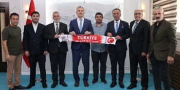 agrida-vali-bozkurt-amator-sporun-taleplerini-dinledi-UwAxvDpp.jpg
