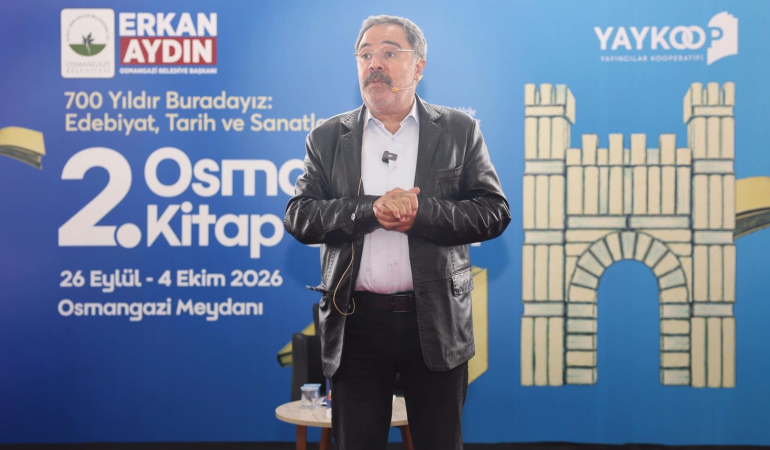 ahmet-umit-bursa-osmangazide-kitapseverlerle-bulustu-EEADXOZO.jpg