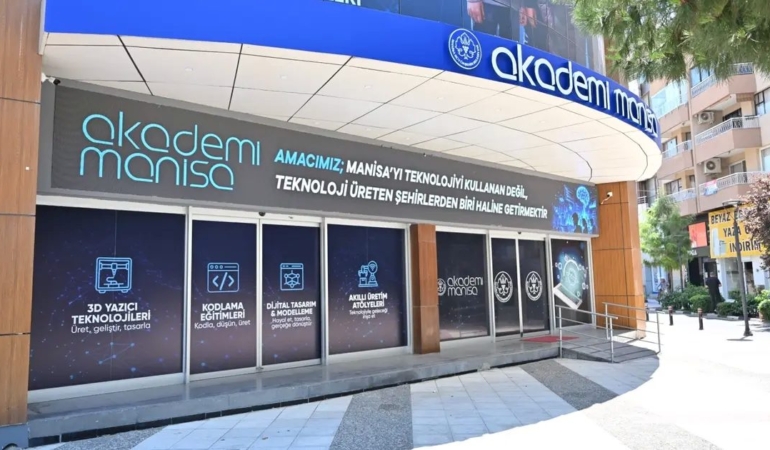 akademi-manisada-yeni-donem-hazirligi-J49Fsuul.jpg