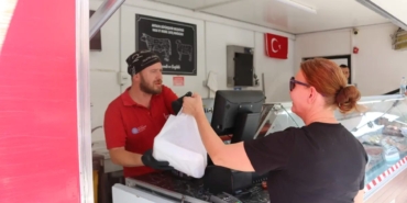 antalyada-halk-et-mobil-tiri-ilcelerde-yogun-ilgi-goruyor-dFxnwfd5.jpg