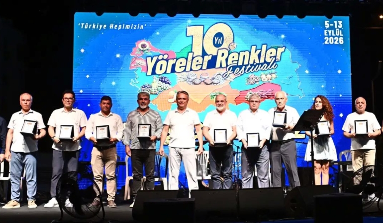 antalyada-yoreler-renkler-festivalinde-guneydogu-anadolu-gecesi-DnDJzDDJ.jpg
