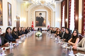 bakan-gurlek-adliye-muhabirleriyle-bulustu-szWOnLy4.jpg