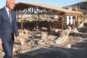 bakan-mehmet-nuri-ersoydan-perre-antik-kentine-yakin-takip-iGLxhPz7.jpg
