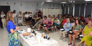 balikesirde-kadinlarla-dayanisma-ve-uretim-bulusmasi-DwIDt8UA.jpg