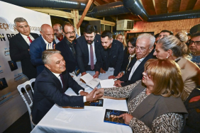 baskan-uysalin-ankara-kitap-bulusmasina-yogun-ilgi-pCq5376m.jpg