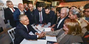 baskan-uysalin-ankara-kitap-bulusmasina-yogun-ilgi-pCq5376m.jpg