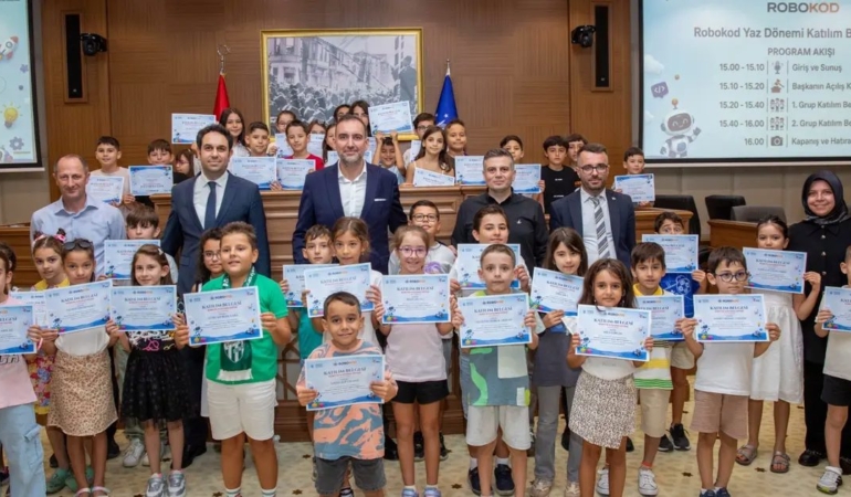 bu-cocuklar-robot-uretecek-wmOzXwUE.jpg