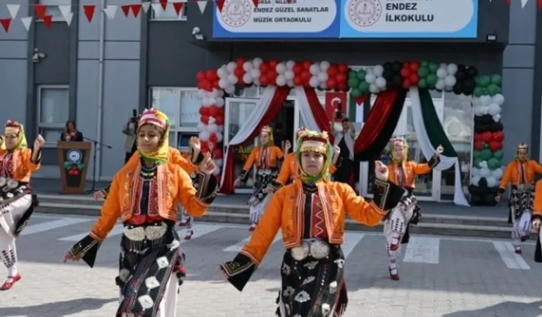 bursada-ilk-ders-zili-endez-ilkokulunda-caldi-gIOetKCb.jpg