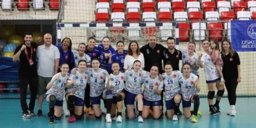 bursali-kadin-hentbolculardan-bir-galibiyet-daha-l4eO3Kk4.jpg