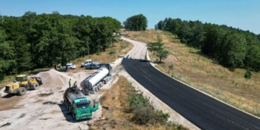 bursanin-3-ilcesinde-50-kilometrelik-yola-buyuksehir-yenilemesi-ylOsbbnC.jpg