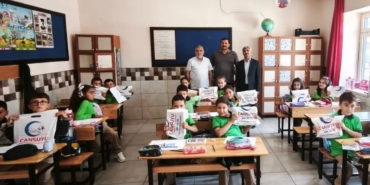 cansuyu-derneginden-konyada-2-bin-100-ogrenciye-kirtasiye-destegi-xhiVZpMP.jpg