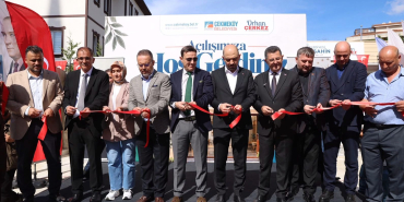 cekmekoyun-yeni-sosyal-yasam-alani-torenle-hizmete-acildi-4z3dznAB.jpg