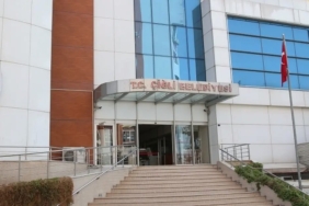 ciglide-belediyeden-sonra-akvaryum-kafeye-silahli-saldiri-2dzNtsLG.jpg