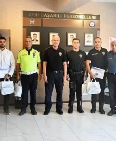 duzcede-basarili-emniyet-personeli-odullendirildi-XxWueMNi.jpg