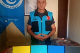 edirne-yesevi-hareketinden-ogrencilere-canta-ve-kirtasiye-destegi-77bfnpOh.jpg