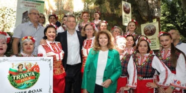 edirneli-kadinlar-bulgaristanda-trakya-ruzgari-estirdi-VksfSCxV.jpg