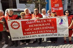 emeklilerin-dort-kelimelik-isyani-insanca-yasamak-istiyoruz-uQwhMuB5.jpg