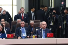 erdogandan-onemli-mesajlar-cok-kutuplu-dunyanin-insasinda-sanghay-orgutu-onemli-rol-ustlenecek-rahvM2Eg.jpg