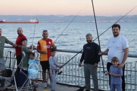 gebzede-baba-cocuk-balik-tutma-keyfi-yasadi-A4bSCkwh.jpg
