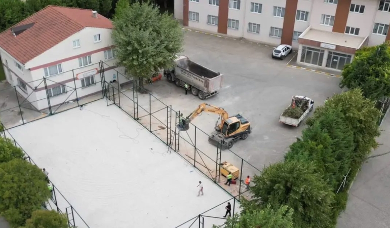 inegolde-mediha-hayri-celik-fen-lisesine-semt-sahasi-zLFRxCyh.jpg
