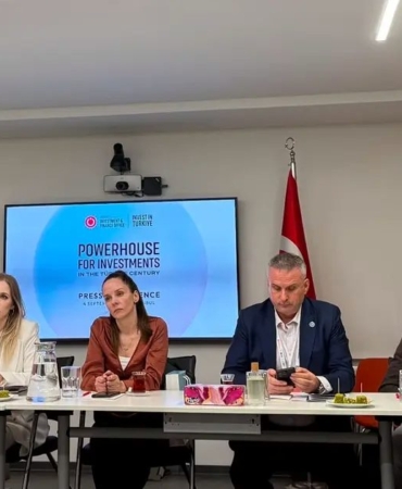 istanbulda-yatirimlar-icin-guclu-merkez-turkiye-medya-programi-yapildi-eZwzTIfj.jpg