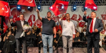 izmir-bornovada-9-eylul-coskusu-aDrsJCNC.jpg